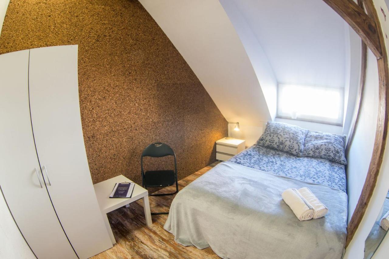 Fitness Hostel - Restauracja, Darmowy Parking I Silownia Vratislav Exteriér fotografie